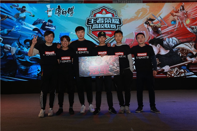 1岁的丹麦 1岁的丹麦